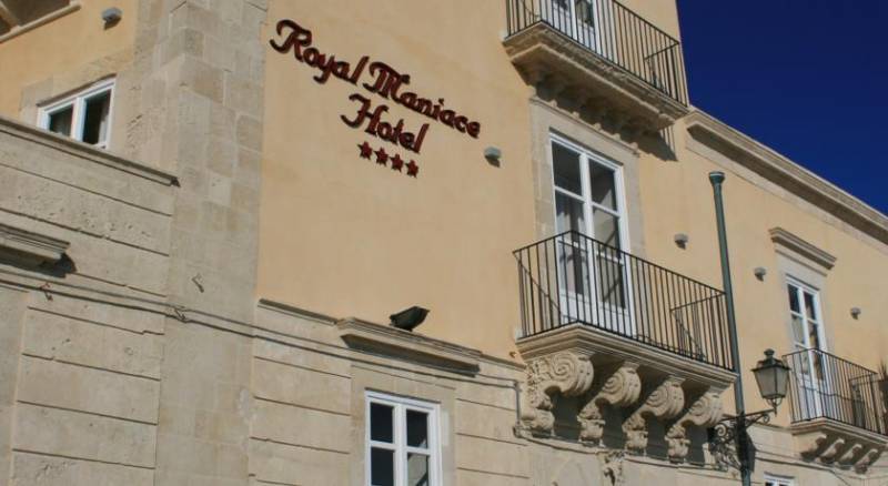 Royal Maniace Hotel