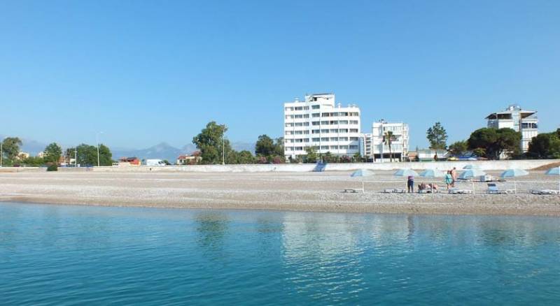 Acropol Beach Hotel