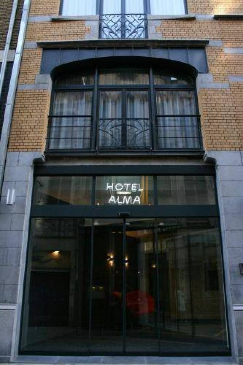 Alma Grand Place Hotel