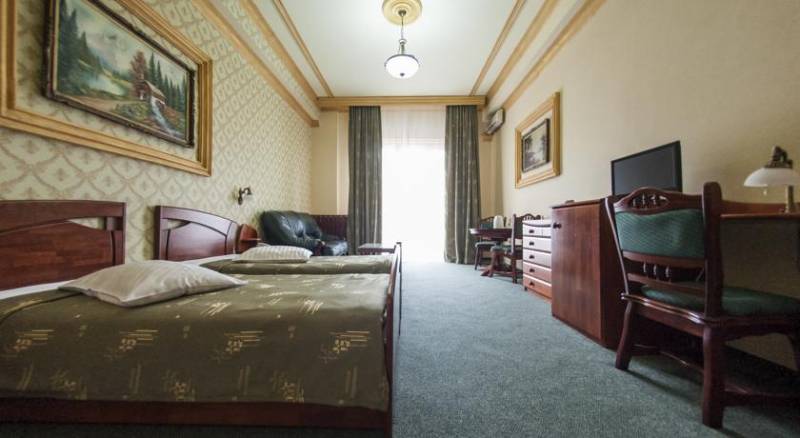 Bucharest Comfort Suites Hotel