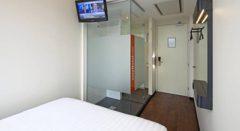 EasyHotel Amsterdam City Centre South