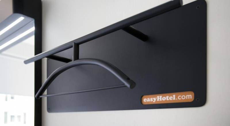 EasyHotel Amsterdam City Centre South