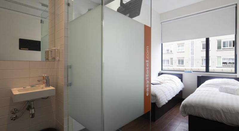 EasyHotel Amsterdam City Centre South