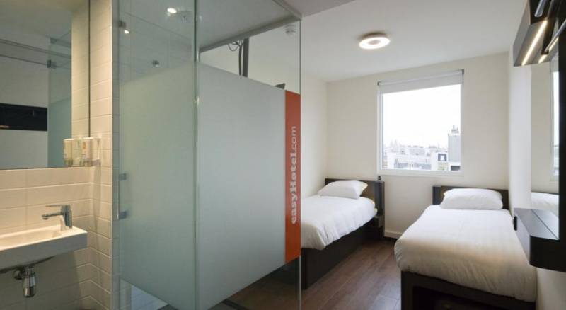 EasyHotel Amsterdam City Centre South