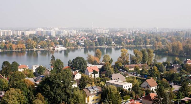 NH Danube City