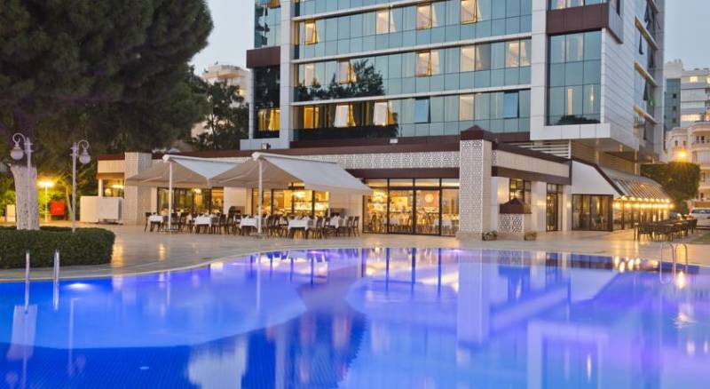 Oz Hotels Antalya Hotel Resort & Spa