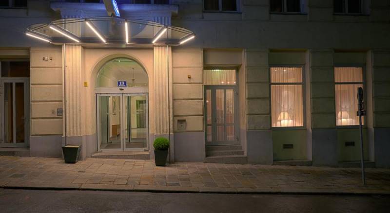 Starlight Suiten Hotel Renngasse