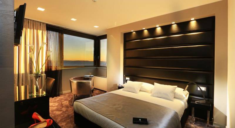 The View Luxury Rooms