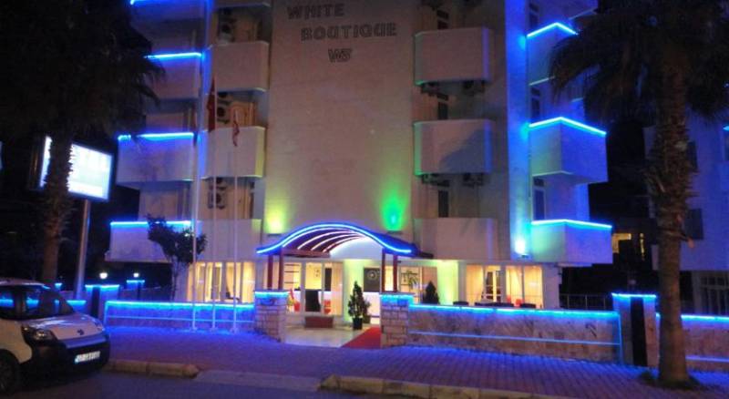 White Boutique Hotel