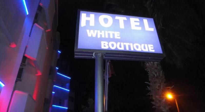 White Boutique Hotel