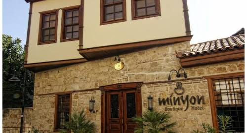 Minyon Hotel