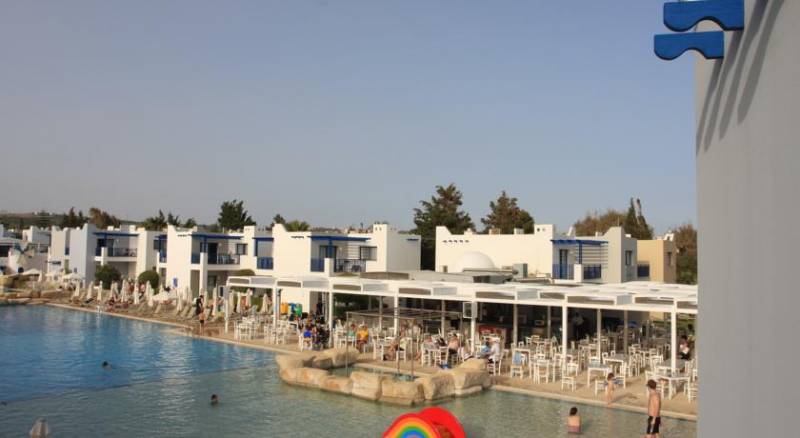 Callisto Holiday Village