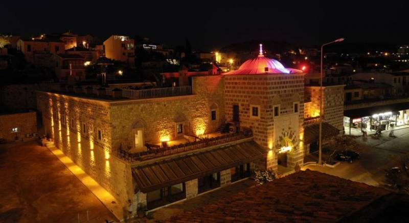 Cesme Kanuni Kervansaray Historical Hotel