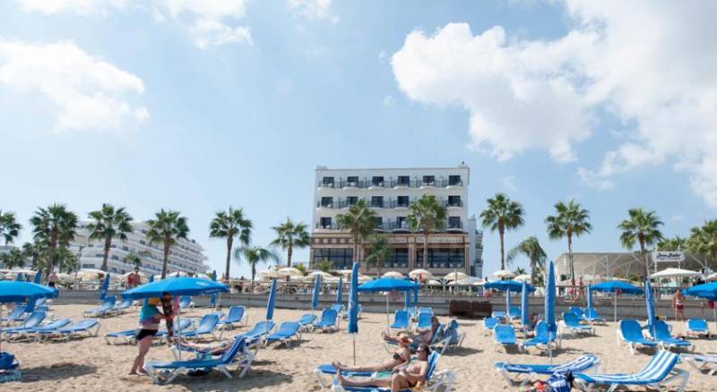 Constantinos The Great Beach Hotel