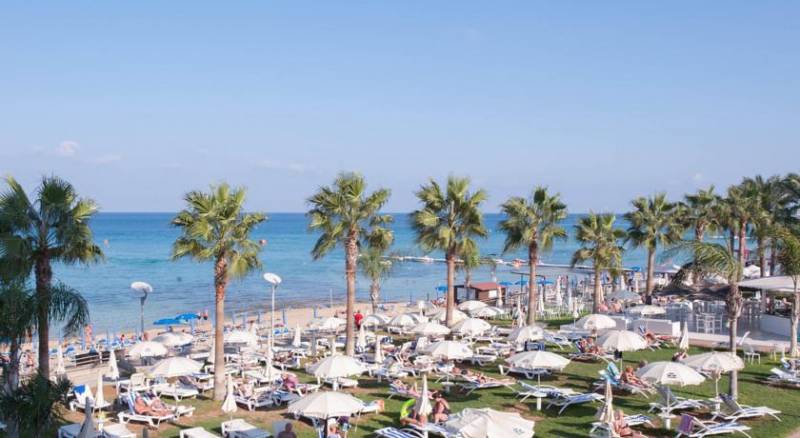 Constantinos The Great Beach Hotel