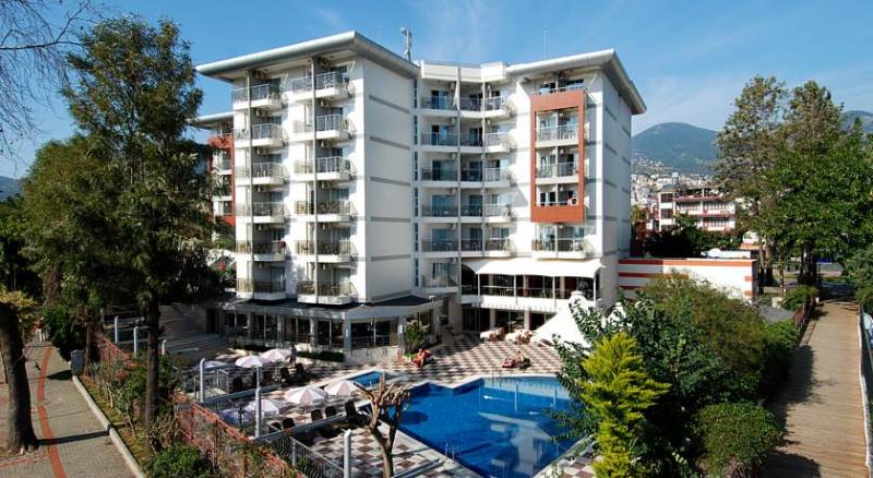 Grand Okan Hotel