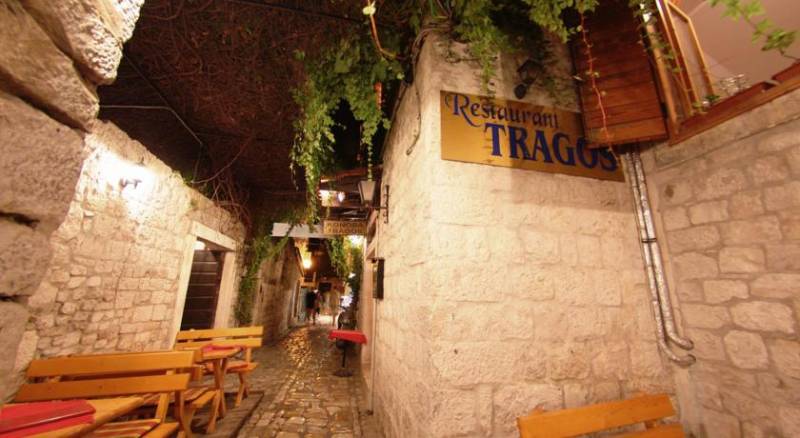 Hotel Tragos