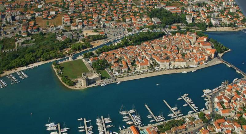 Hotel Trogir