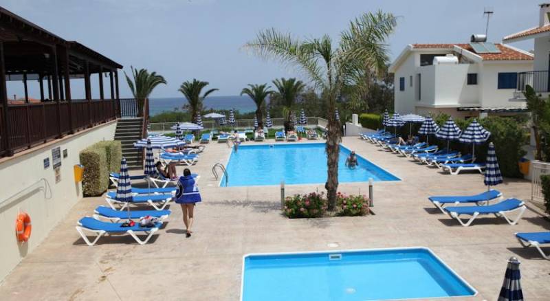 Iris Beach Hotel