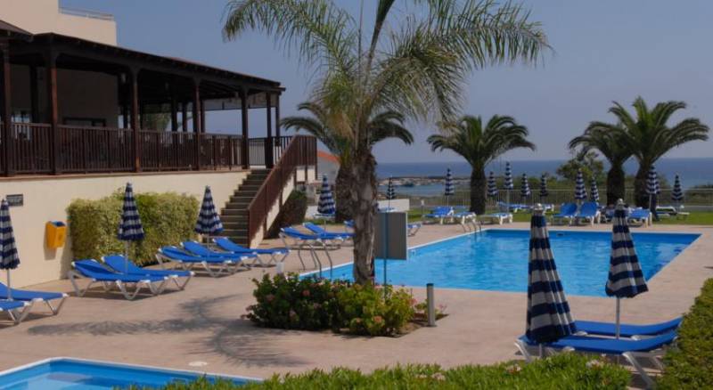 Iris Beach Hotel