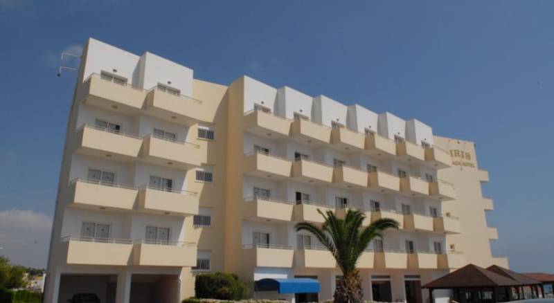 Iris Beach Hotel