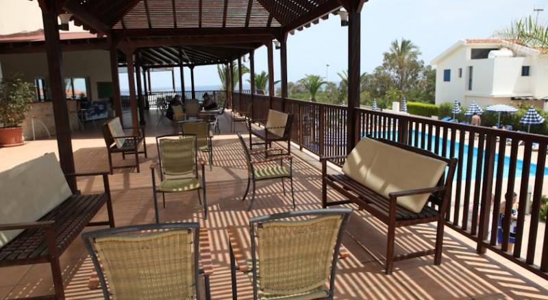 Iris Beach Hotel