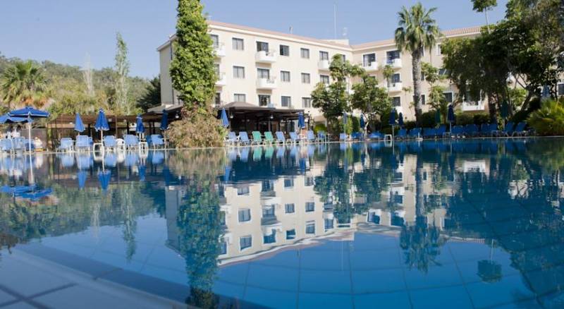 Narcissos Hotel Apartments