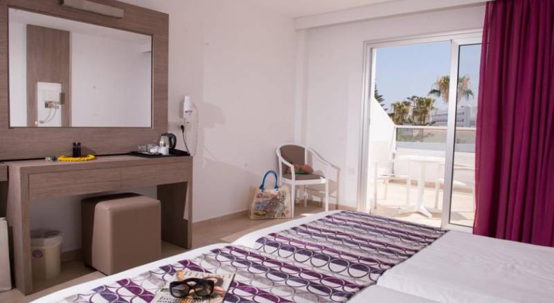 New Famagusta Hotel