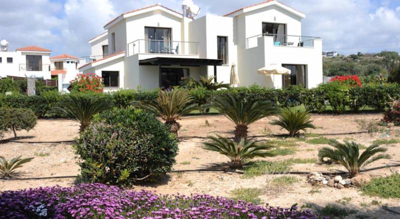 Platzia Beach Villas