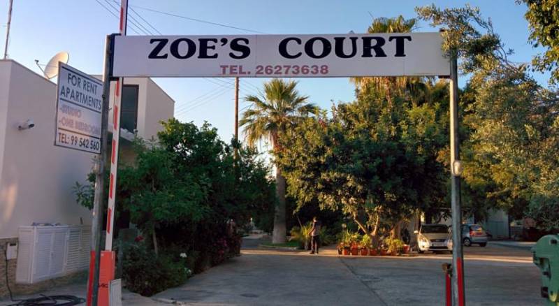 Zoe's Court