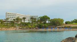 Crystal Springs Beach Hotel