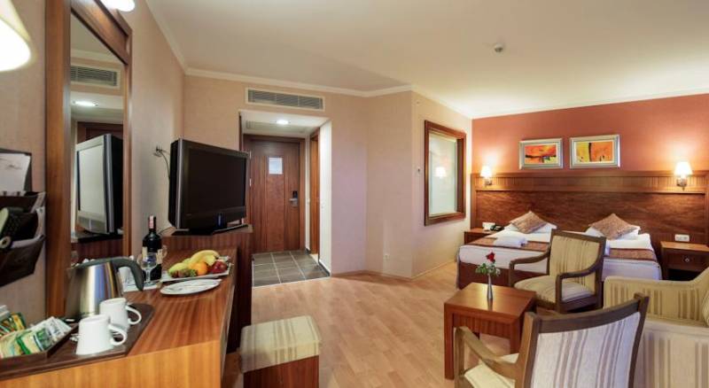 Alba Royal Hotel - Adults Only (+16)