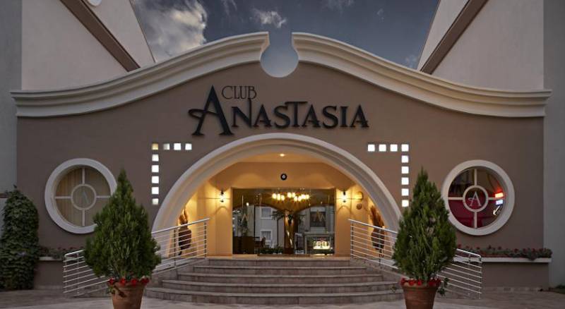 Club Anastasia - Family Hotel