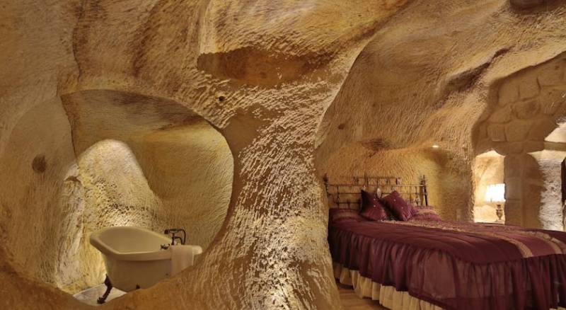 Golden Cave Suites