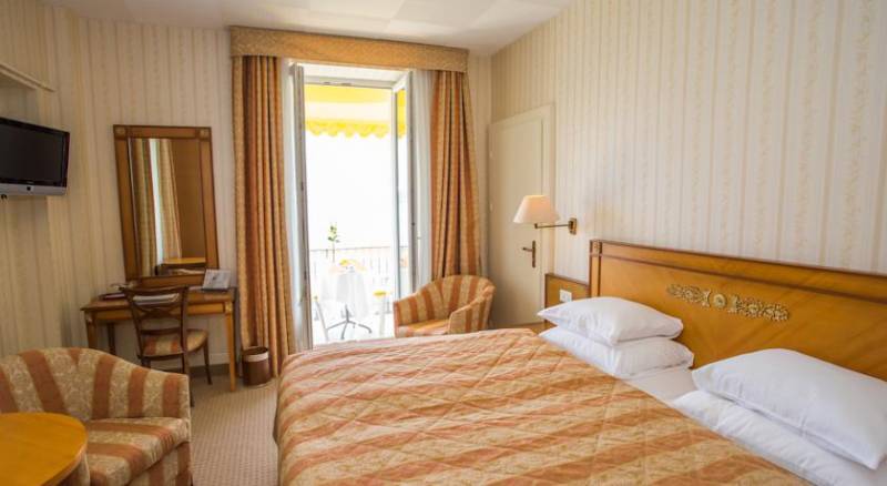 Golf Hotel René Capt