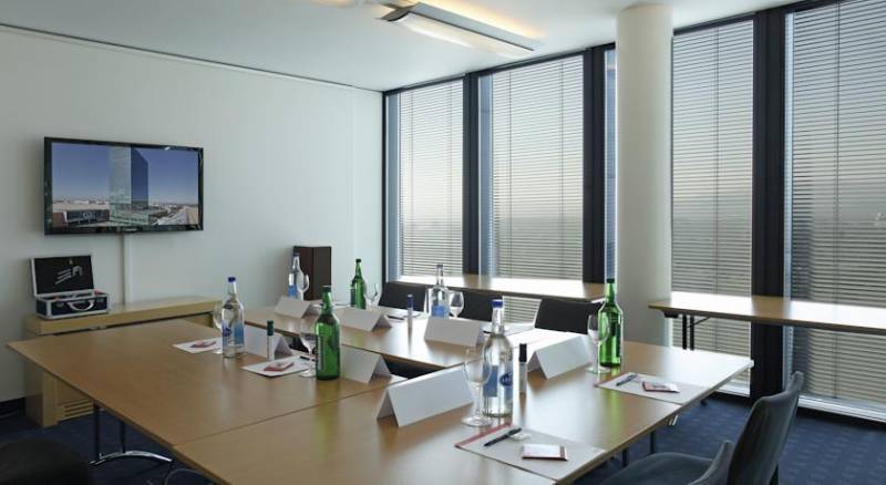 Ramada Plaza Basel Hotel & Conference Center