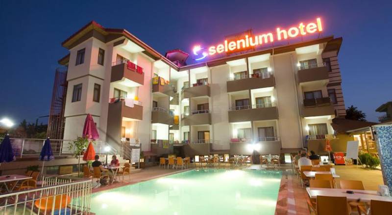 Selenium Hotel