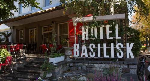 Hotel Basilisk