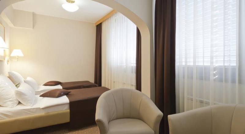 Best Western Plus Hotel Piramida