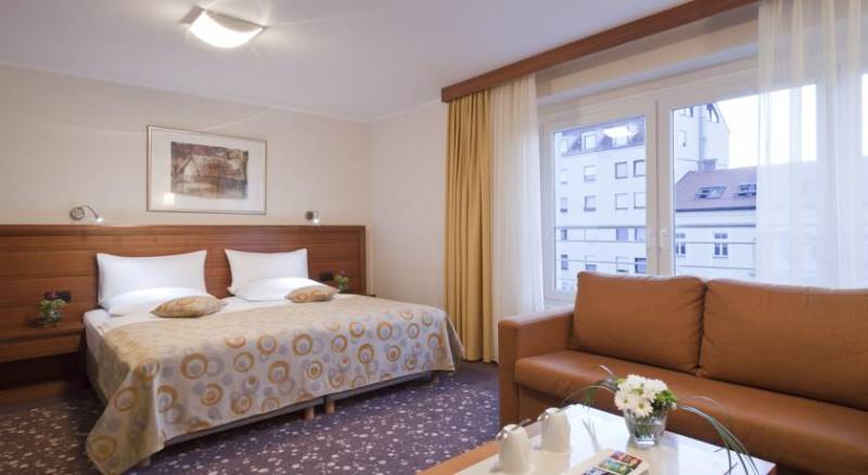 Best Western Plus Hotel Piramida