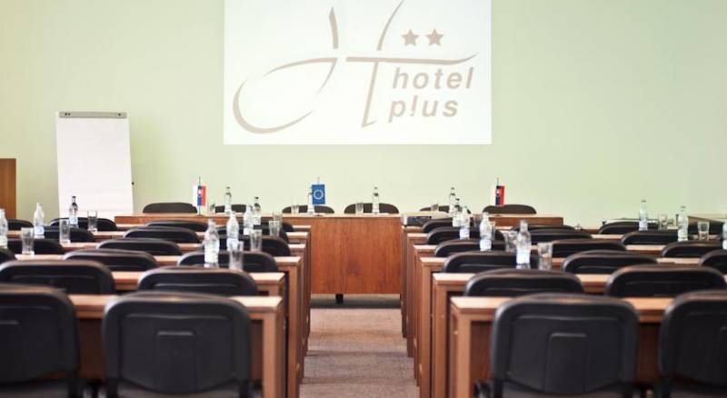 Hotel Plus