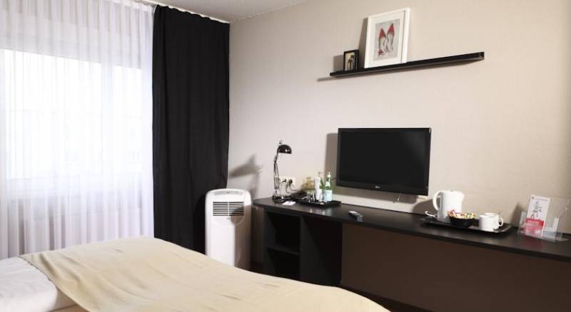 Tryp by Wyndham Bremen Airport