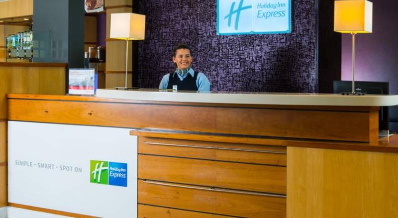 Holiday Inn Express Glasgow City Riverside