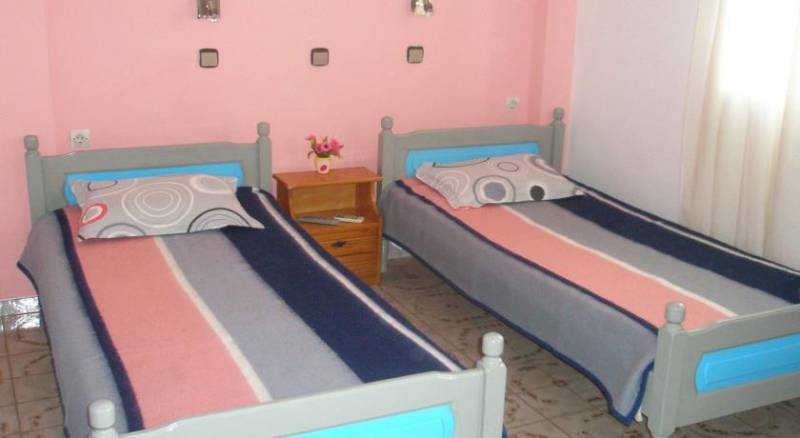 Nitsa Rooms