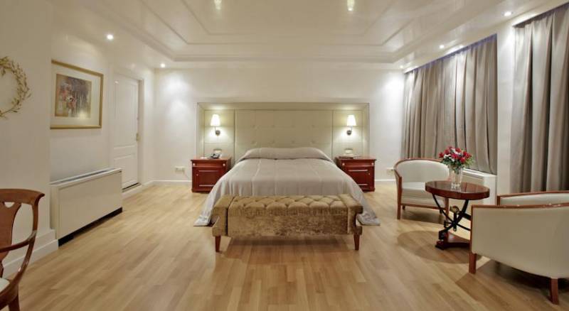 Piraeus Theoxenia Hotel