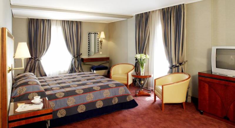 Piraeus Theoxenia Hotel