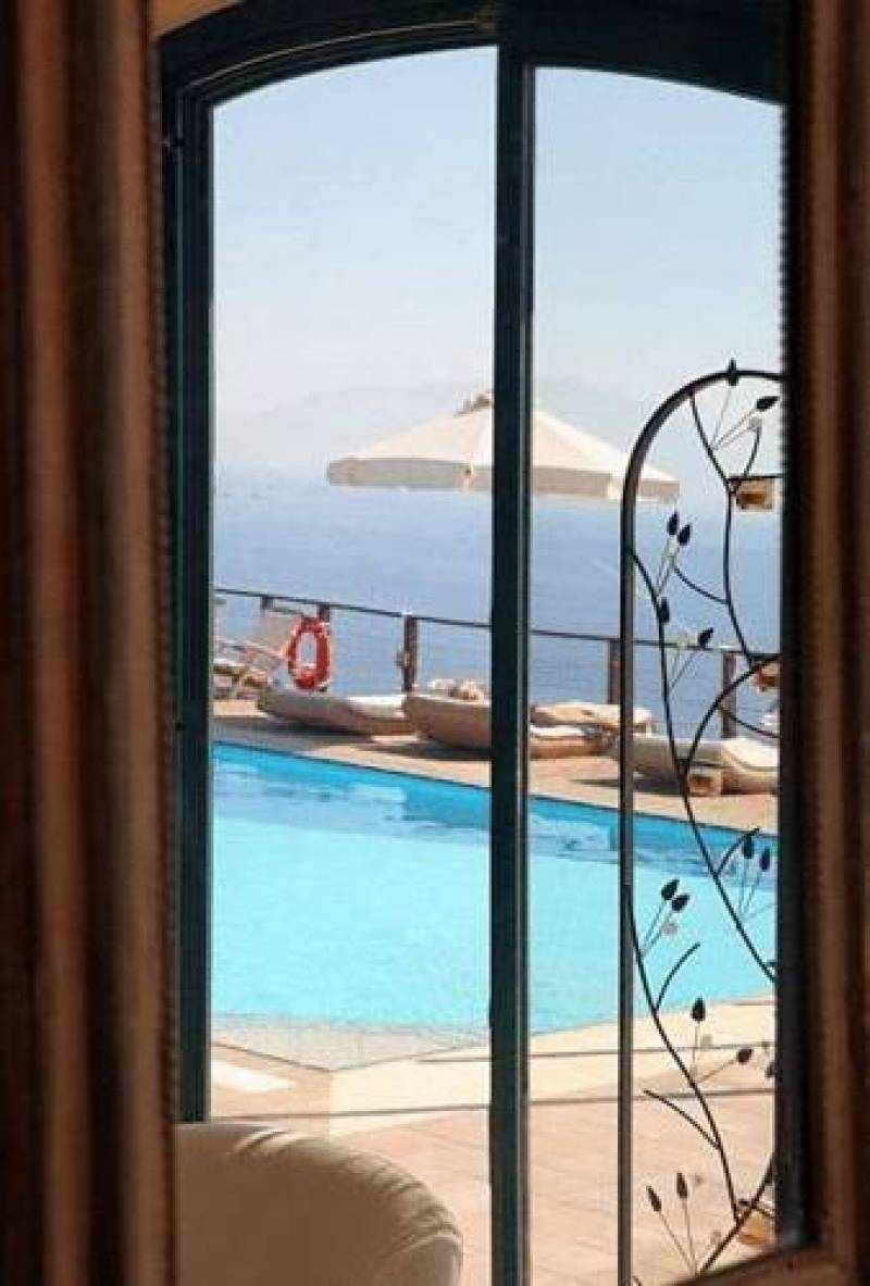 Tharroe of Mykonos Boutique Hotel