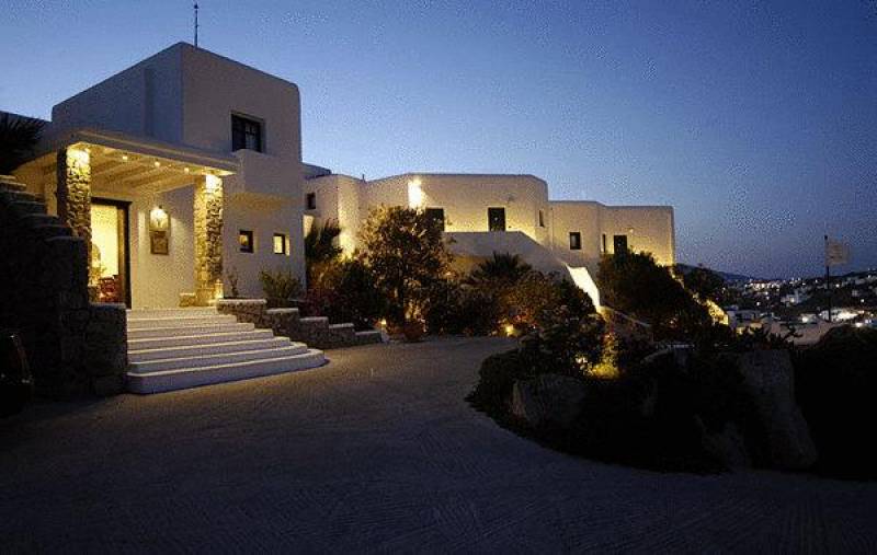 Tharroe of Mykonos Boutique Hotel