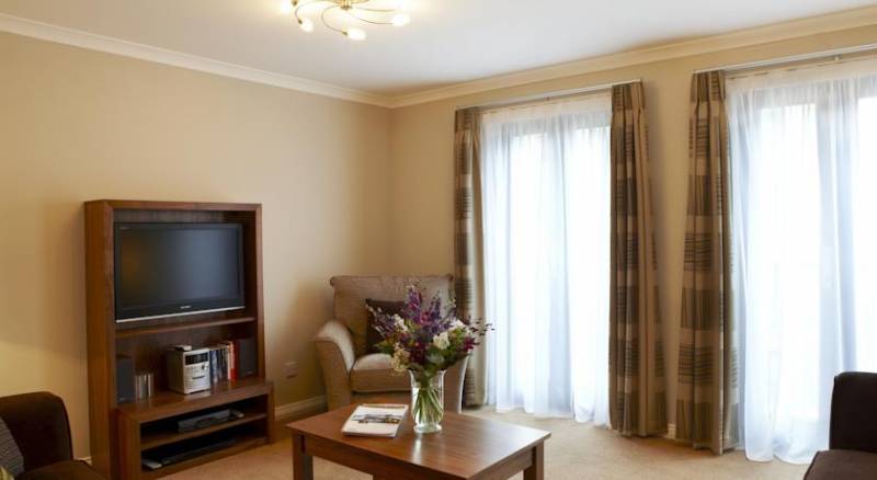 The Knight Residence by Mansley Serviced Apartments