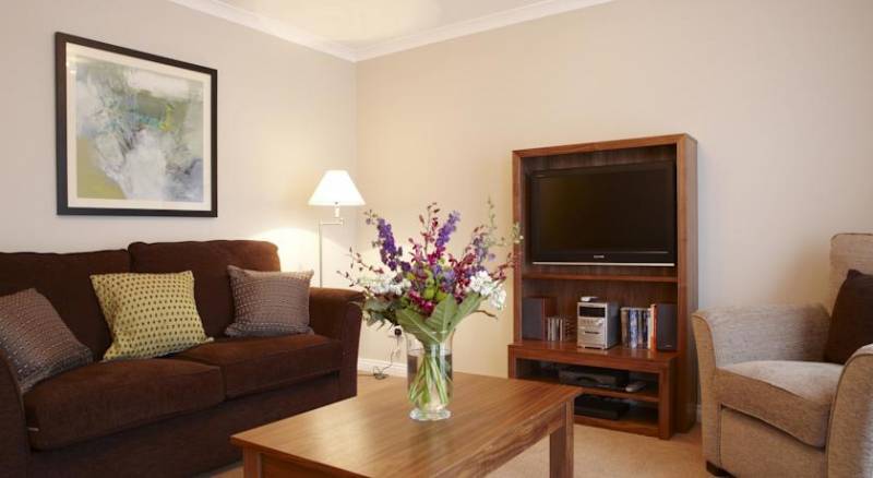 The Knight Residence by Mansley Serviced Apartments